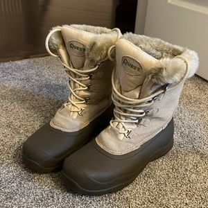 Quest Cream-Colored Thinsulate Insulation Women’s Snow Boots